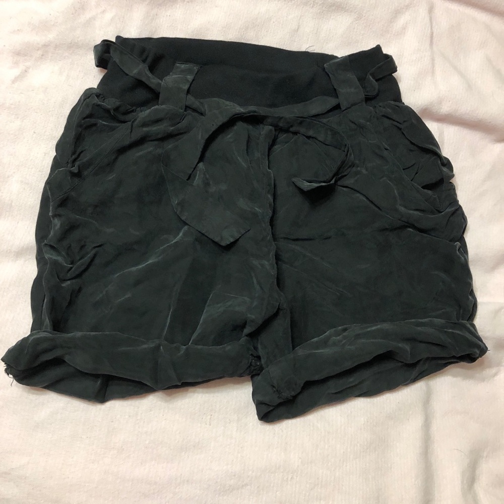 High waisted Forever 21 shirts